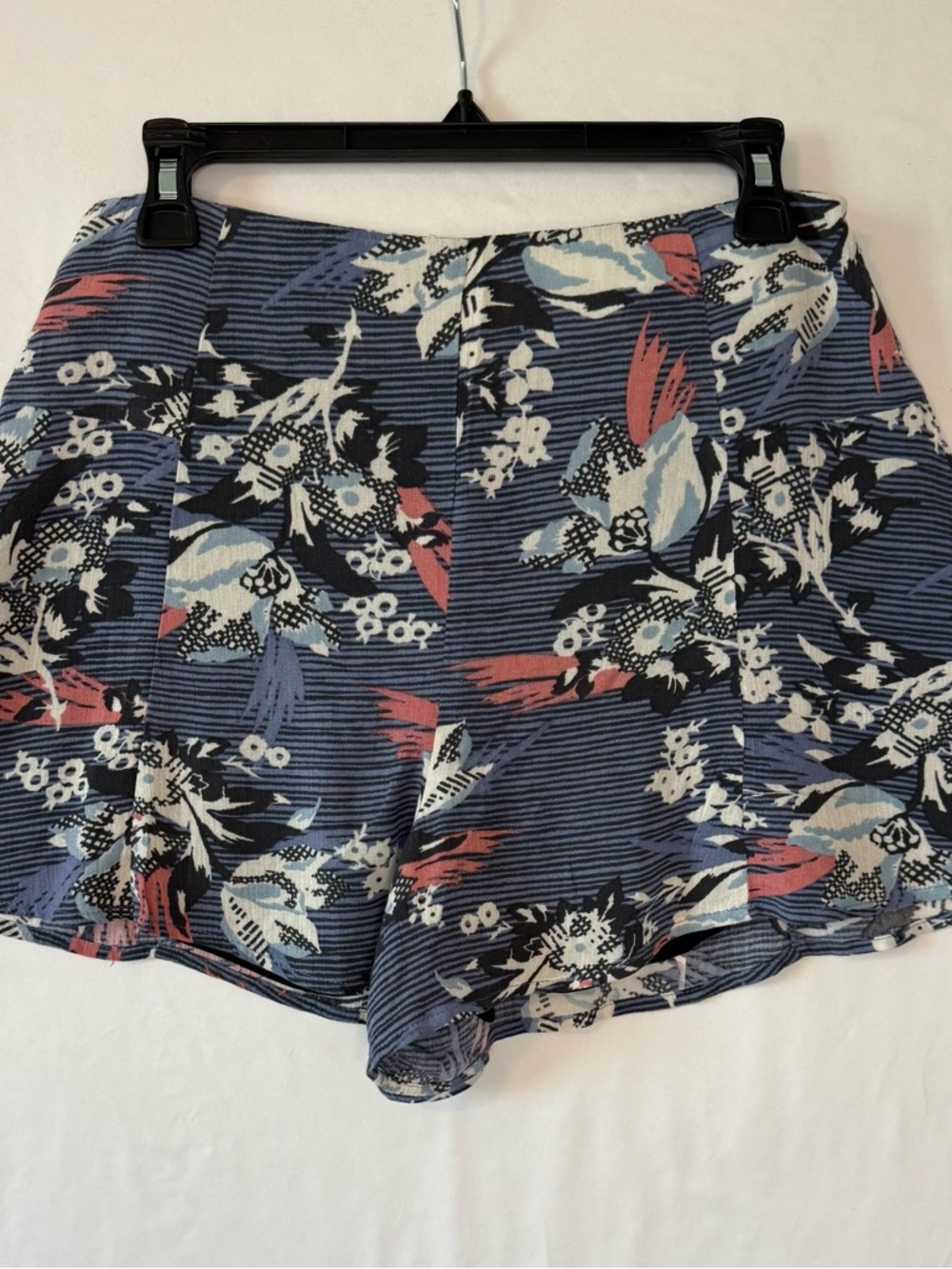 Lush Flowy Floral Stripe Shorts - Blue Multi
